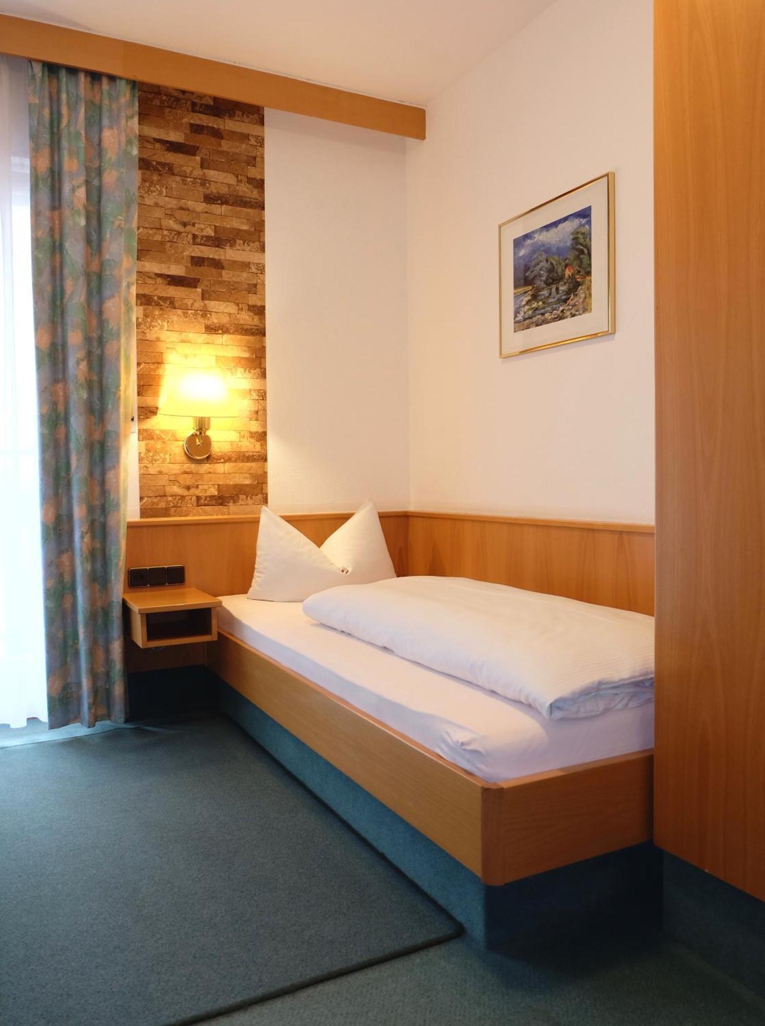 Gaestehaus Biedermann Kinding Εξωτερικό φωτογραφία